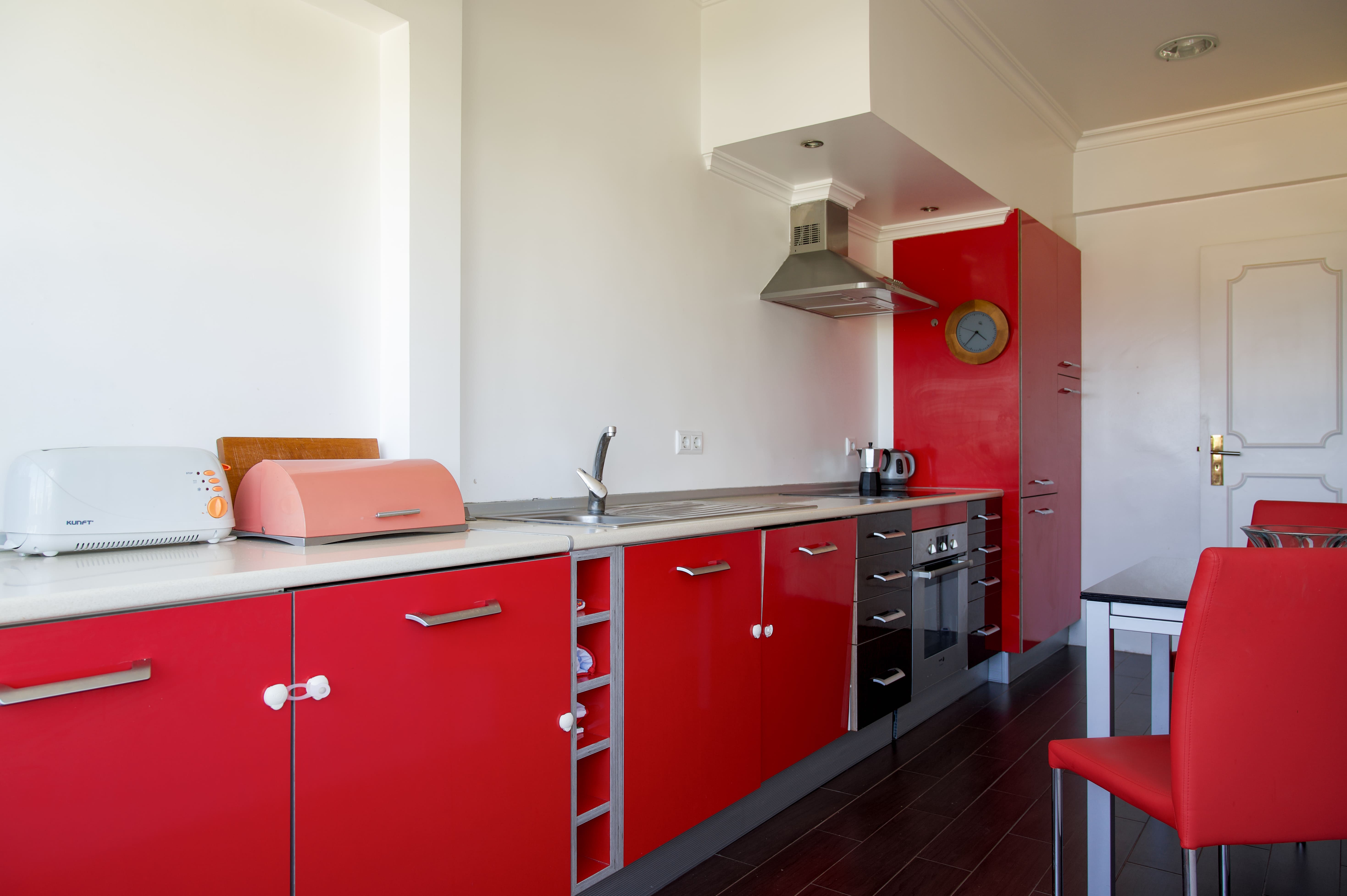 Avenue Apartment - Image 1