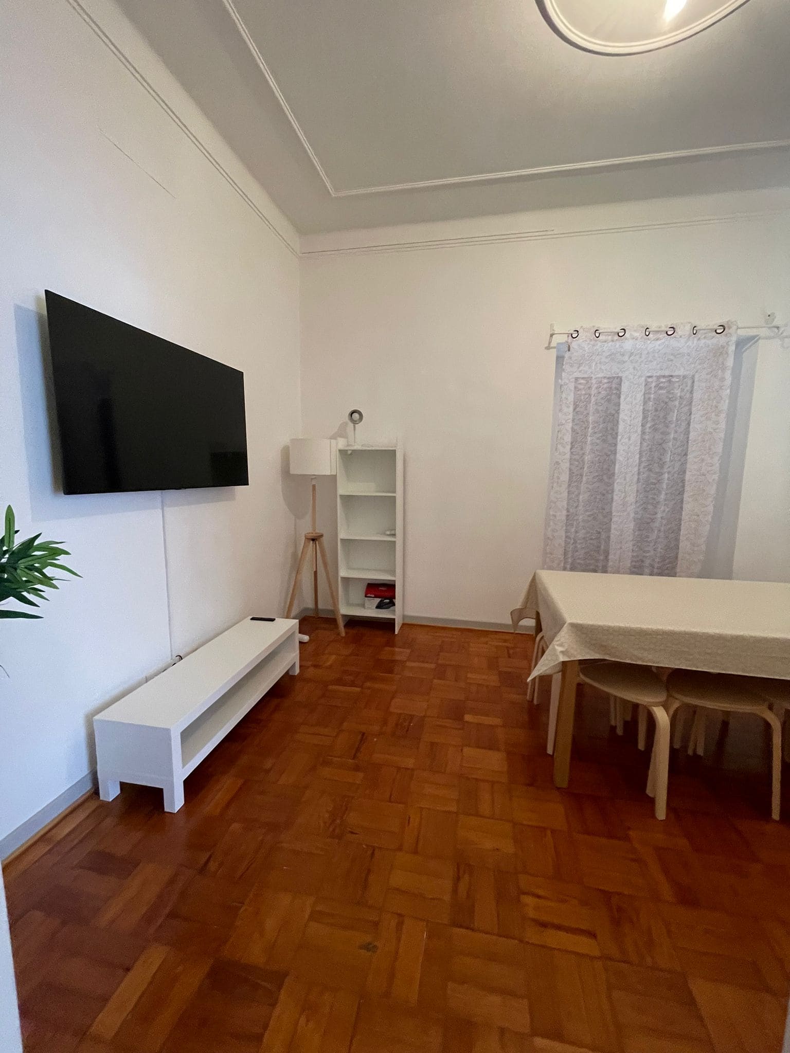 Moradia Apartment - Image 1