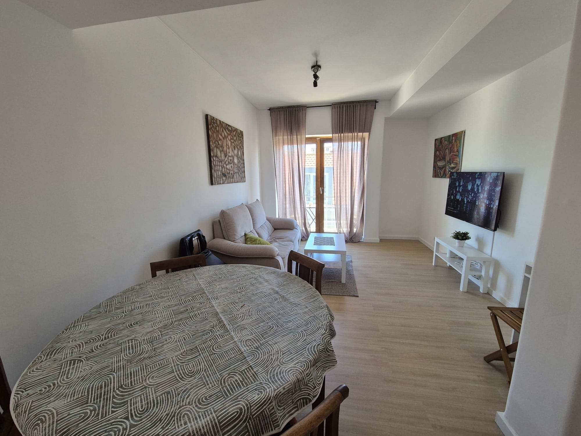 Figueira 4D Apartment - Image 1